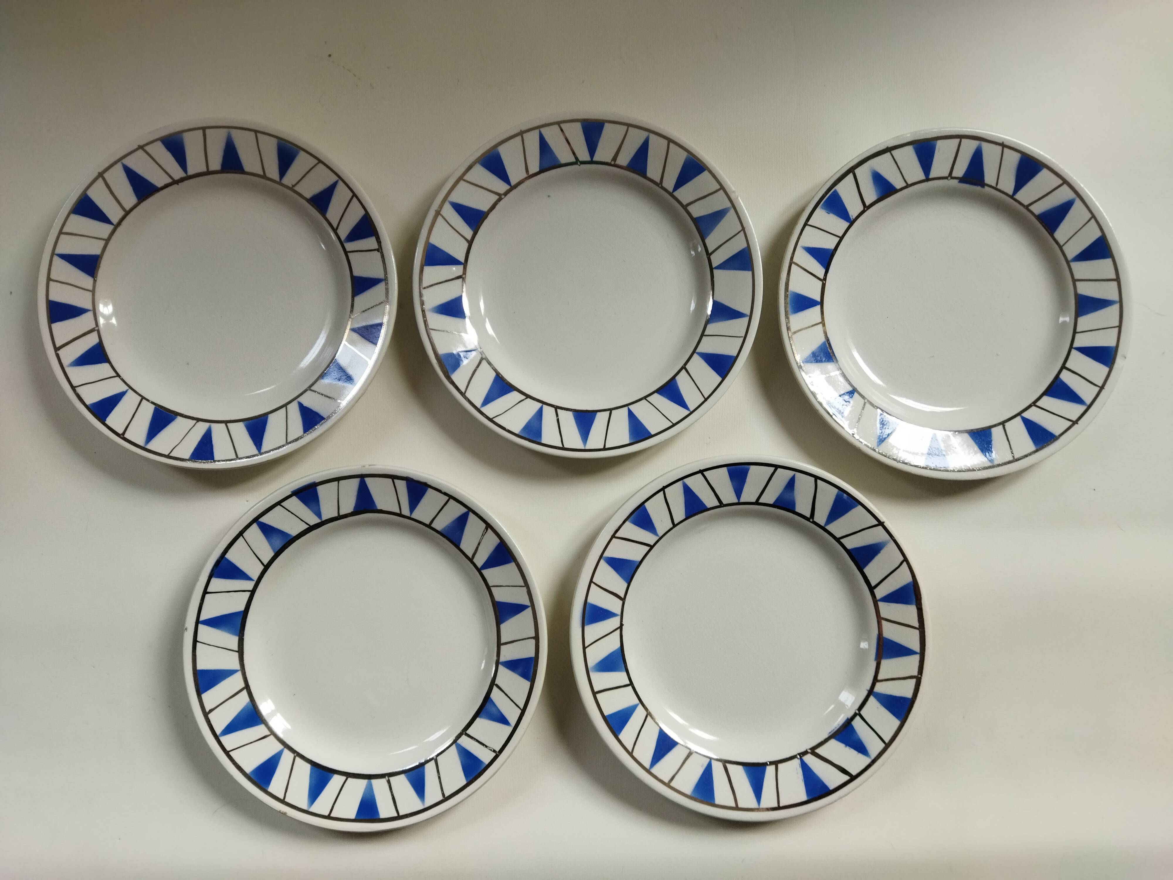 9 dessert plates Hamage & Moulin des Loups, Etoile bleu model