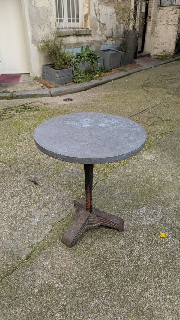 Table de bar en zinc