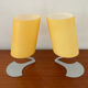 Paire de lampes design en opaline jaune et métal