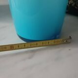 Vase, soliflore bleu en opaline