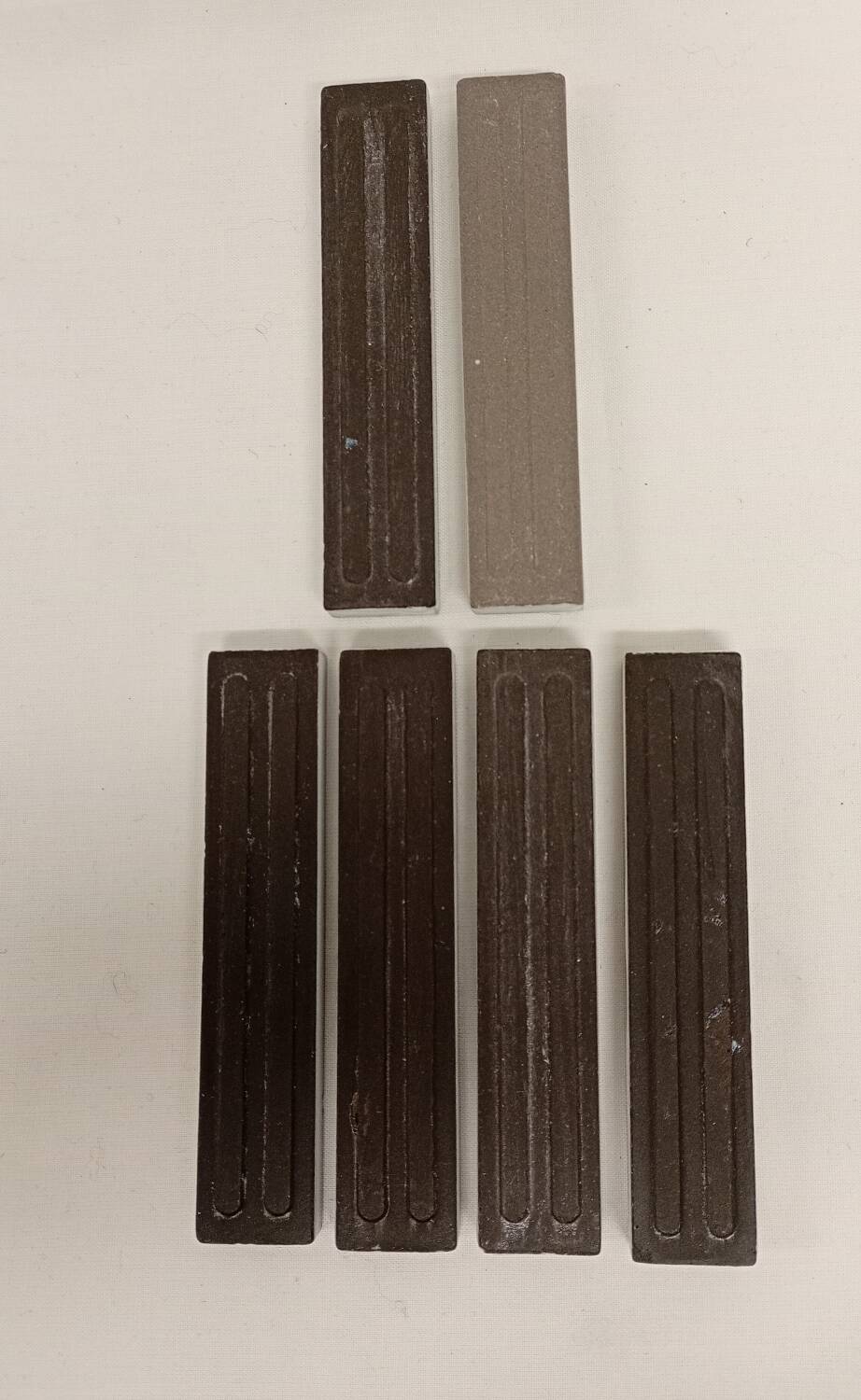 Set of 6 ceramic knife rests