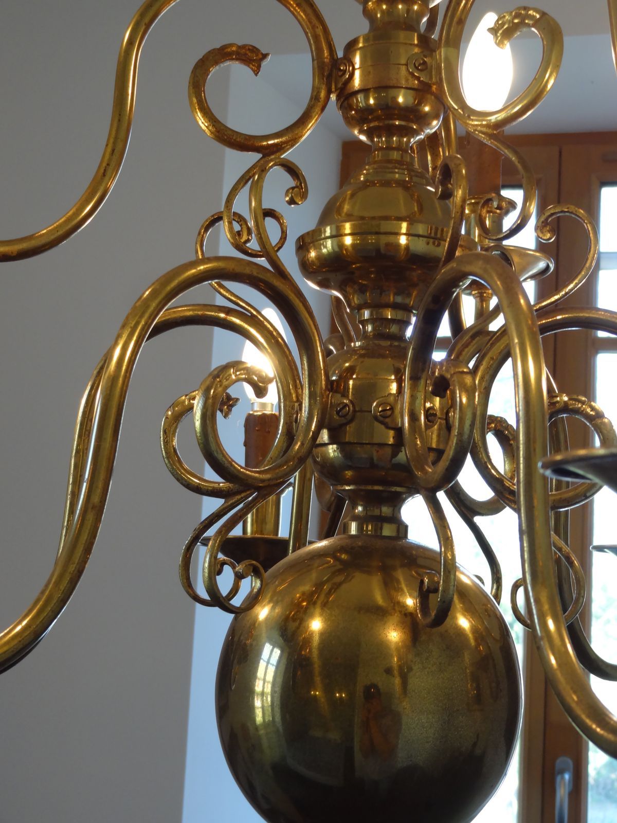 "Dutch" gold metal chandelier with 9 light arms - 1960