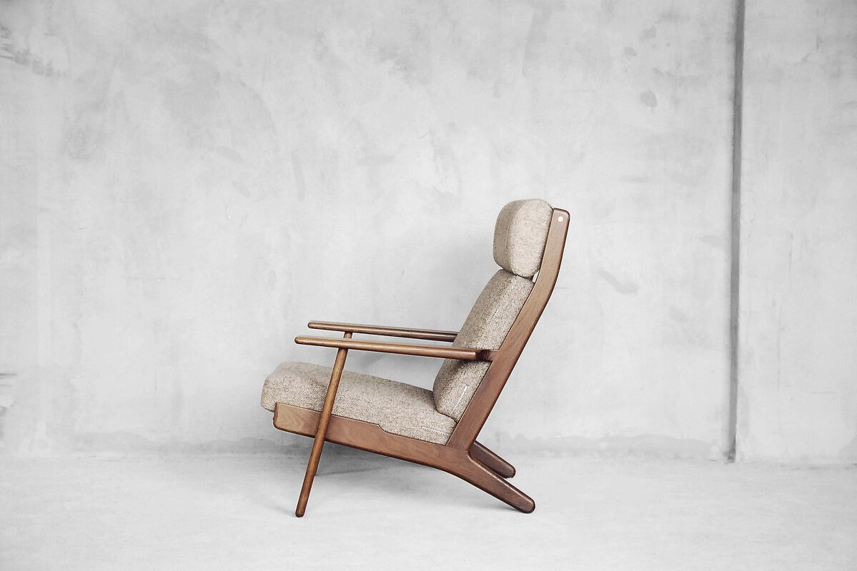 GE 290 armchair by Hans J. Wegner for Getama, 1960