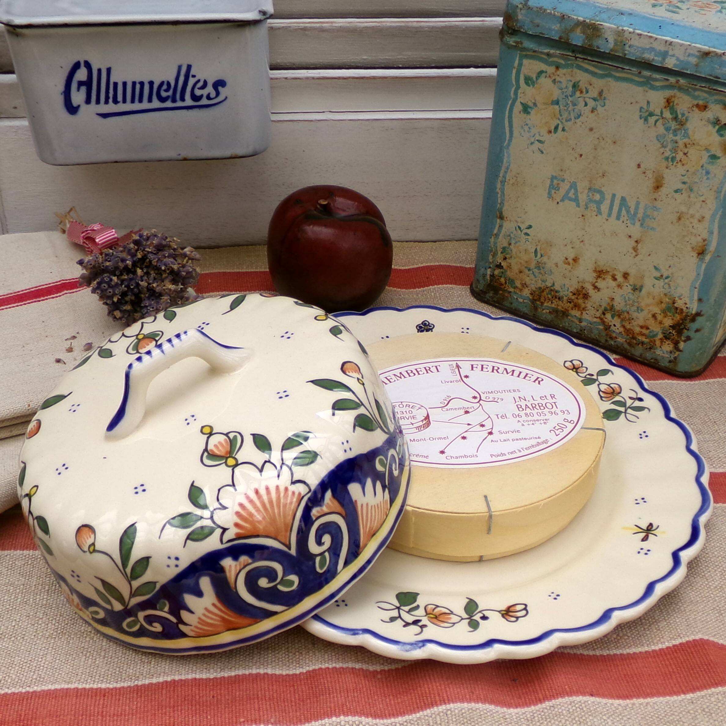 Camembert dish or butter dish in Rouen earthenware