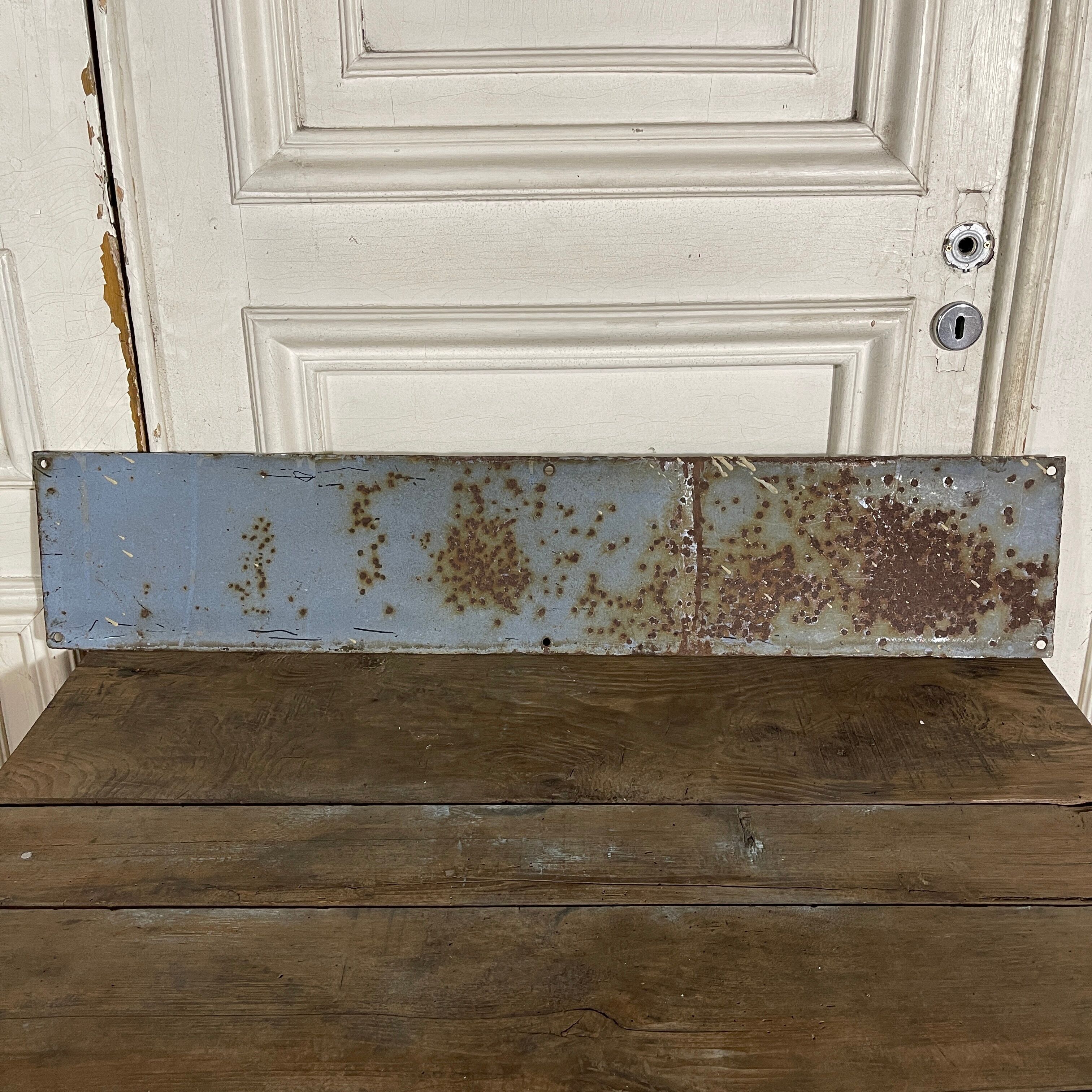 Old enamelled plaque "no smoking"