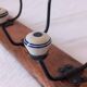 Patère / porte manteau Vintage bois et céramique