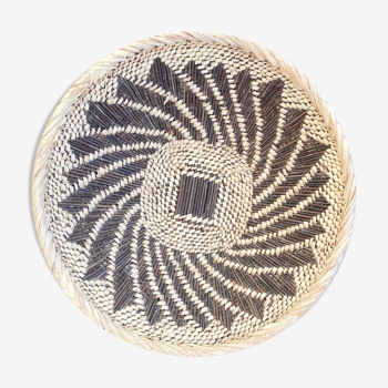 Handmade African Batonga basket in Zimbabwe