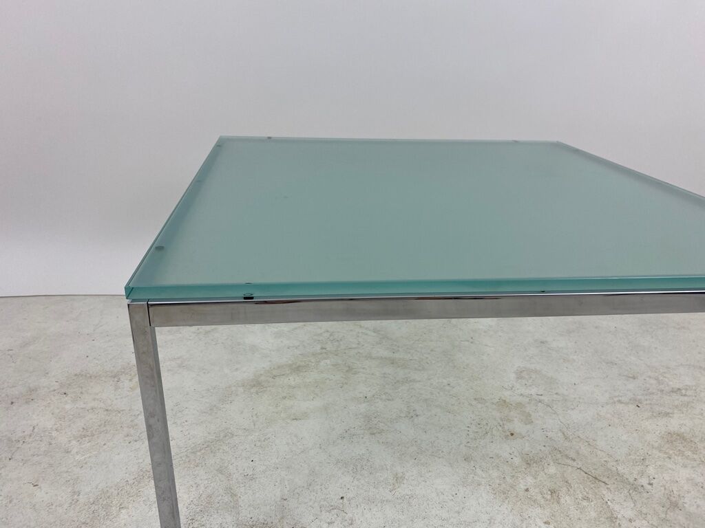 Table by Florence Knoll