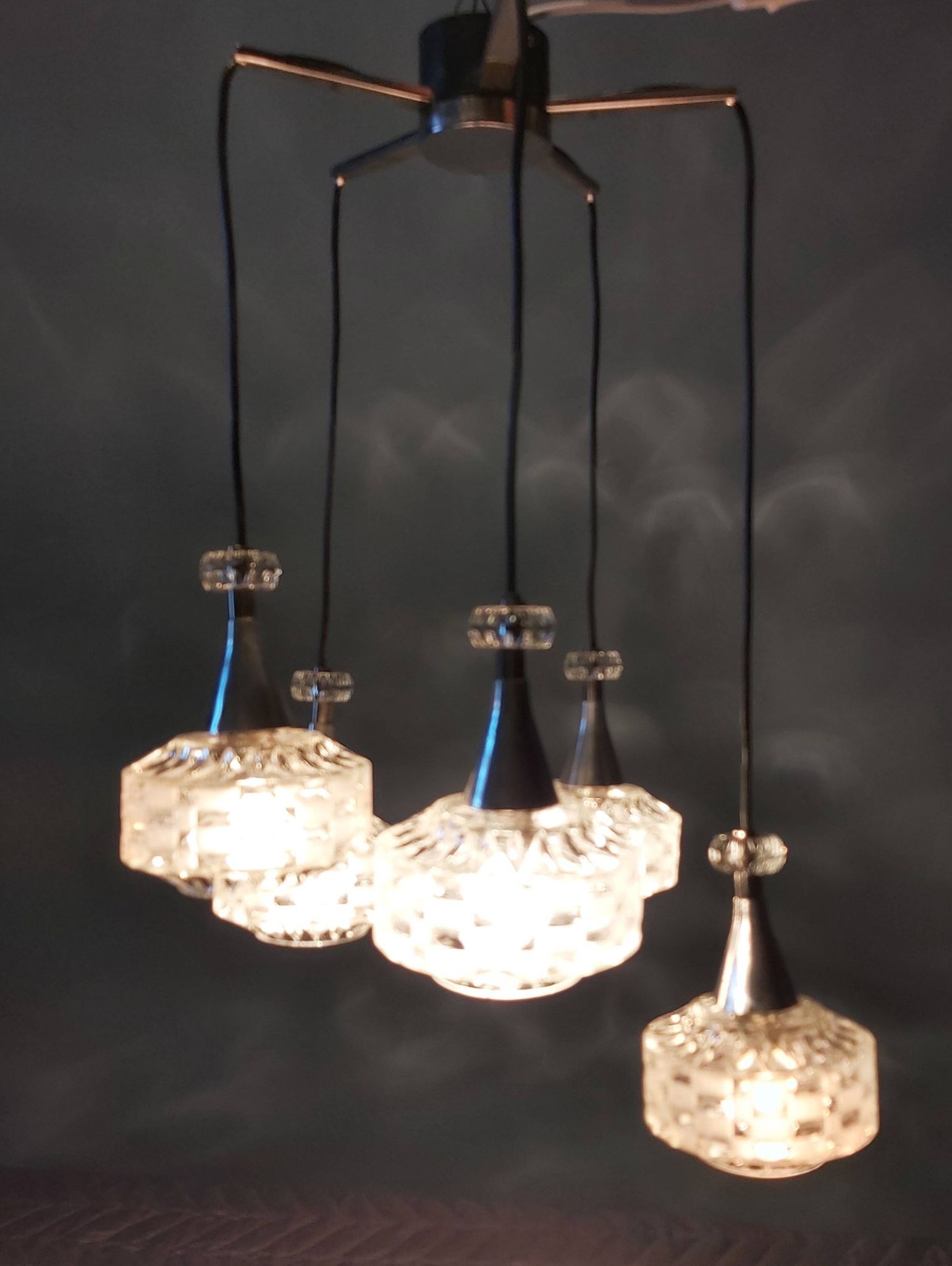Lustre cascade, années 1970.