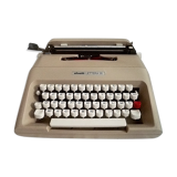 Typewriter Olivetti lettera 35