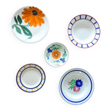 5 assiettes, plats dépareillés