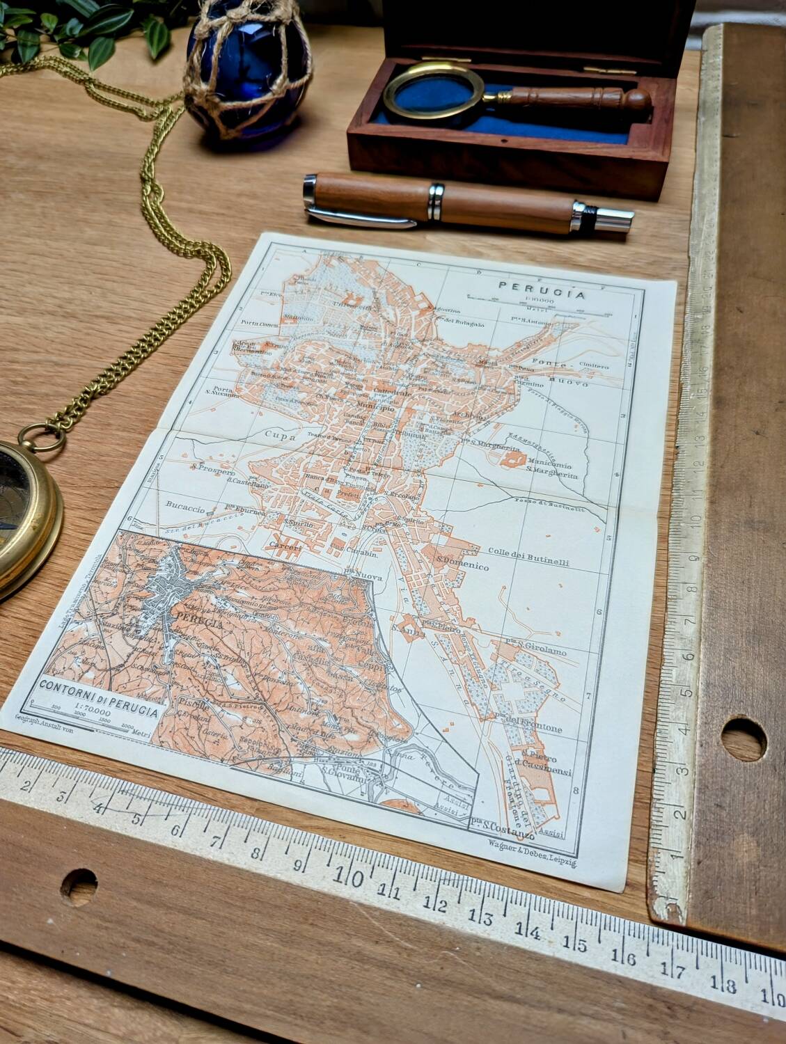 Imprimée en 1909, Pérouse, Italie.