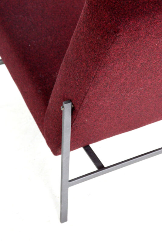 Mid Century Modern Designer minimalist easy chair 'Velp'