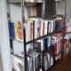 Bibliothèque à étagères des années 70 en métal chromé et doré