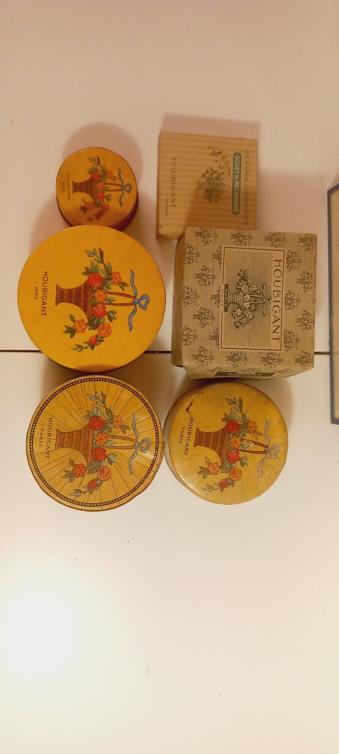 Houbigant powder boxes, shadows and antique advertising collection set