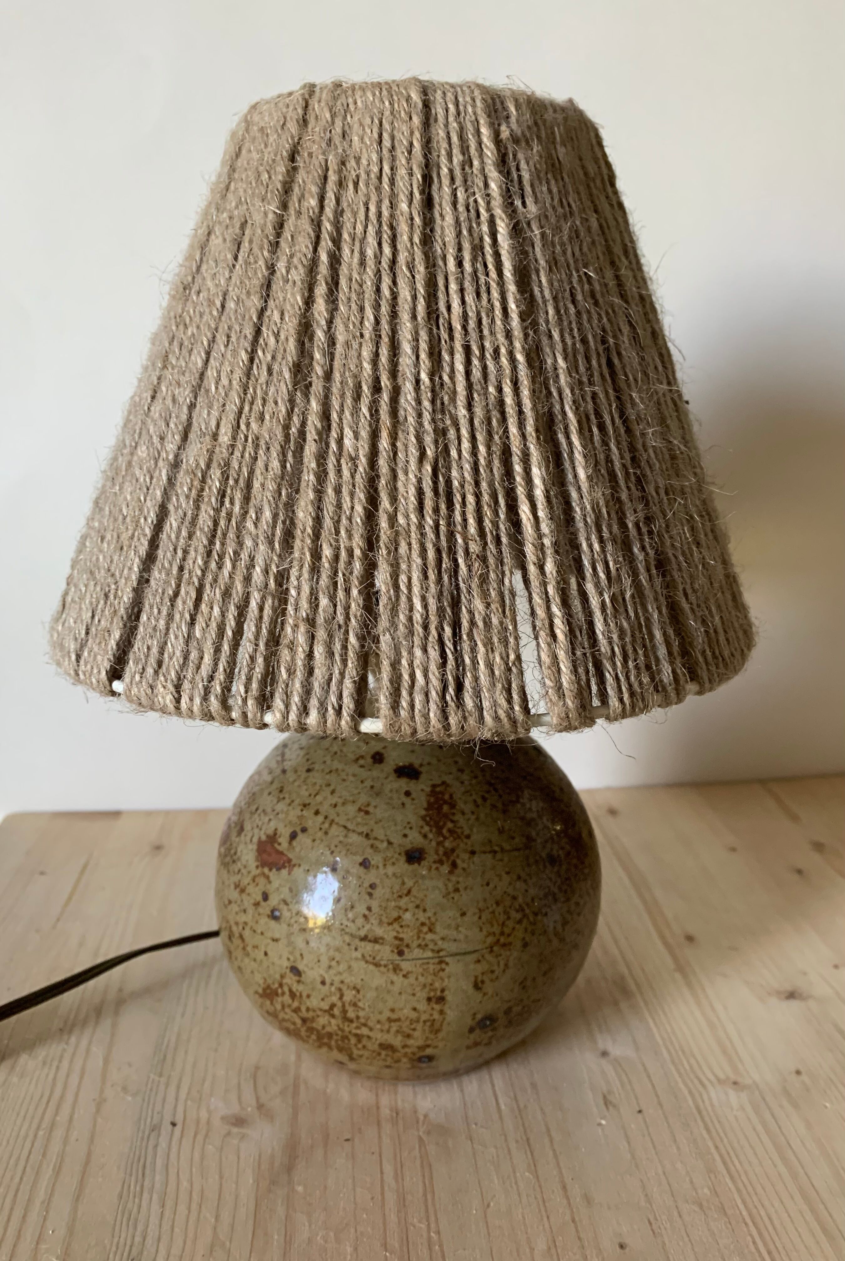 Lamp sandstone pyrite