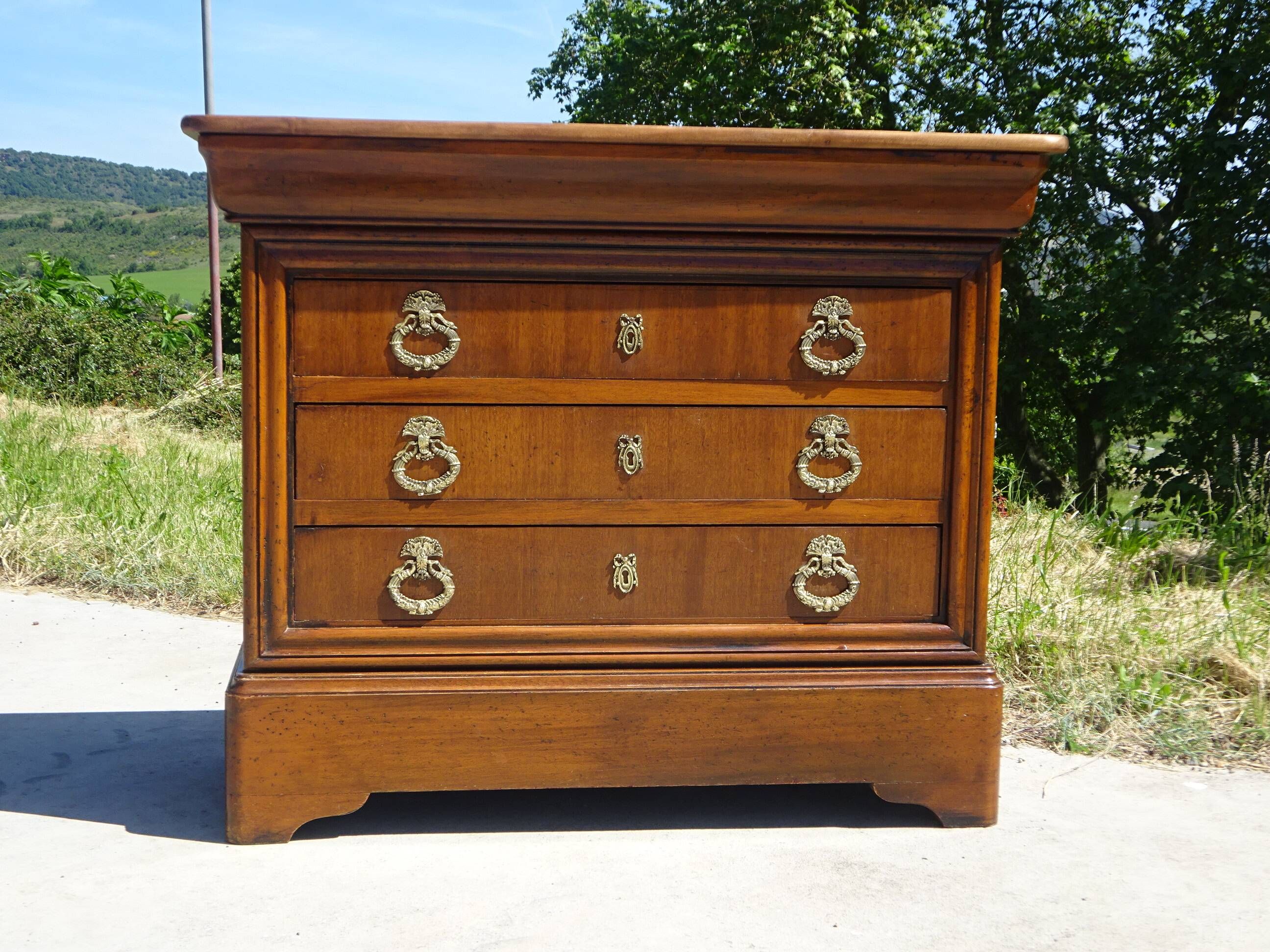 Commode 4 tiroirs, tout en bois