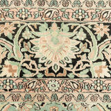 1960s carpet, 240 x 335