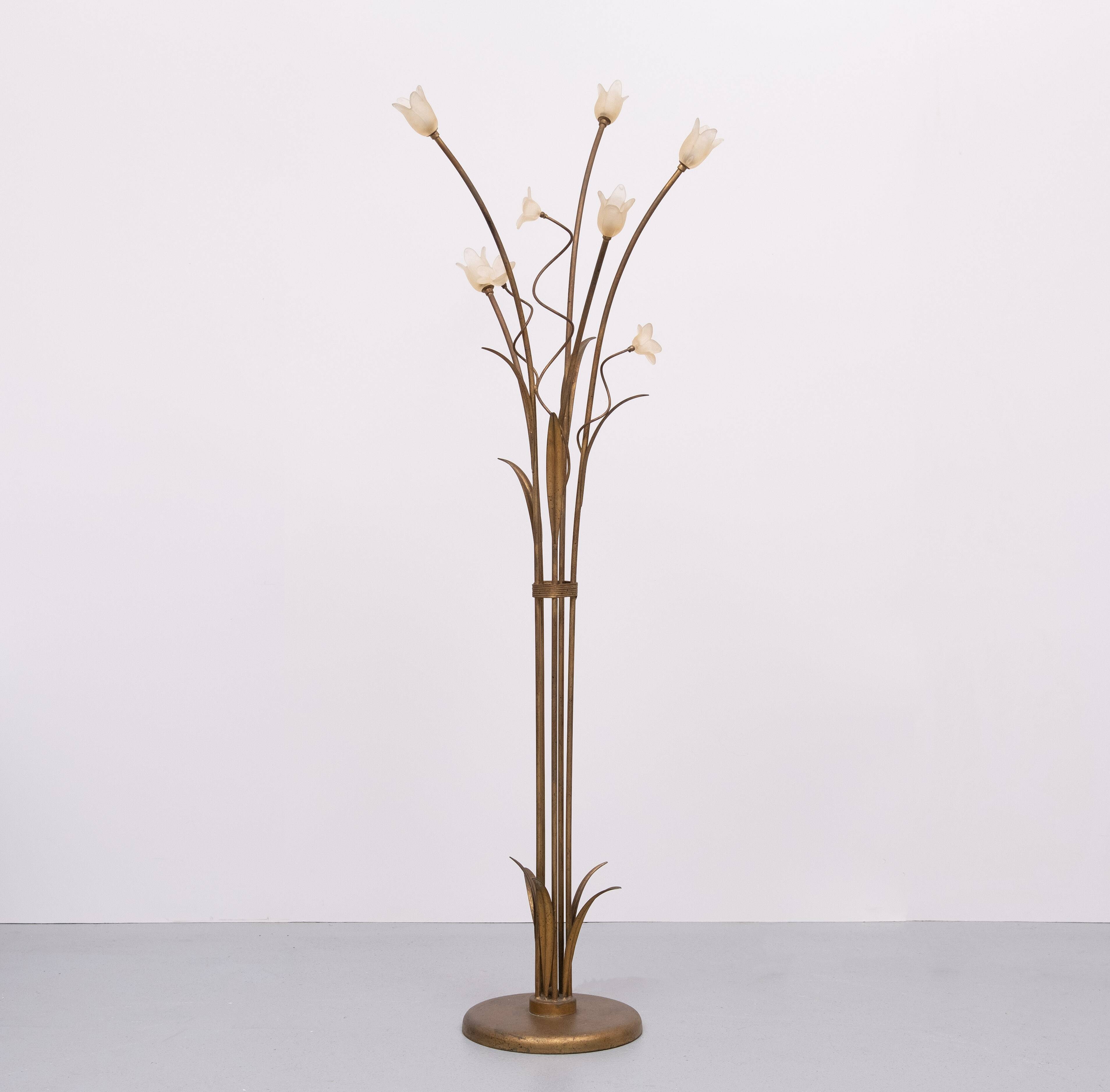 Hollywood Regency Gold flower shaped floor lamp 1980s