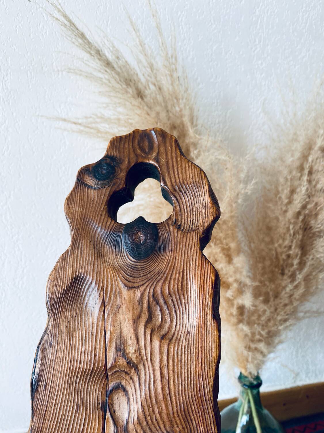 Antique tripod chair