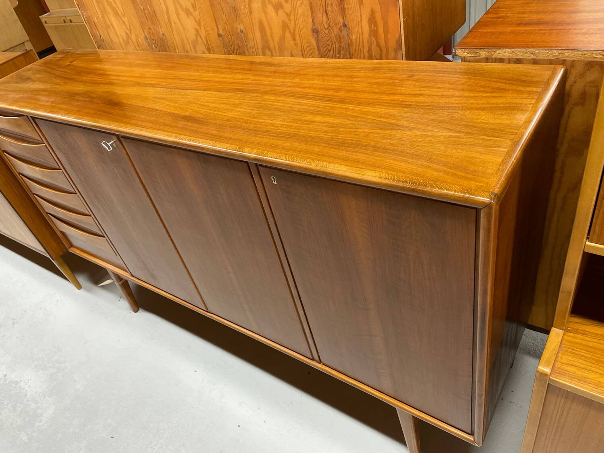 Scandinavian walnut sideboard, Möbelfabrik Linen, Horda, Sweden, 1960
