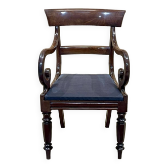 19th century English armchair in mahogany