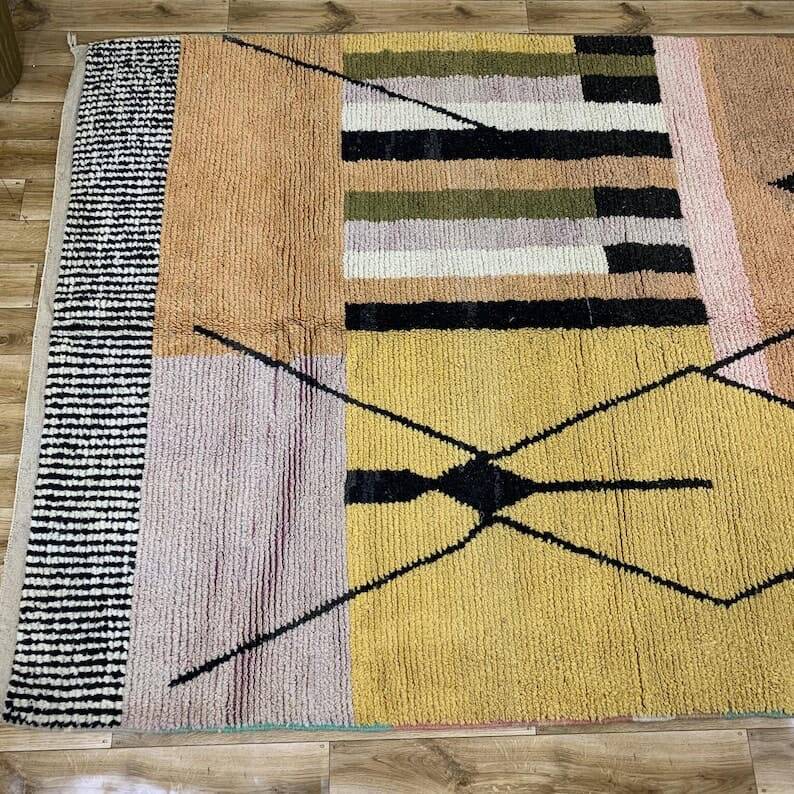 Handmade Moroccan Atlas Berber rug, size 140 x 260 cm.