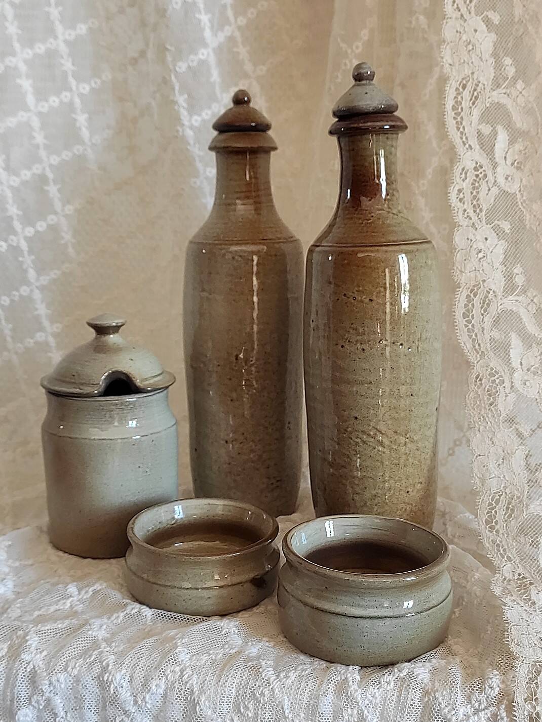 Stoneware condiment service