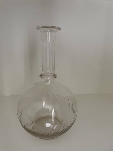 Cut crystal round carafe antique