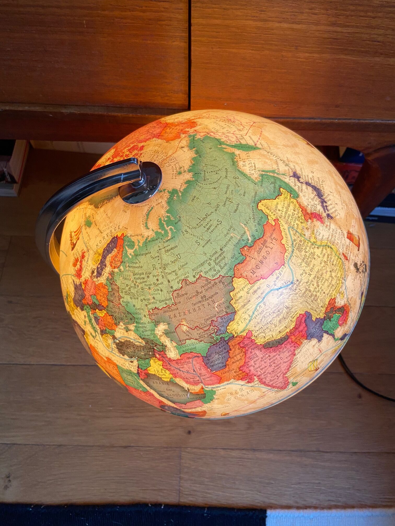 World map, luminous globe