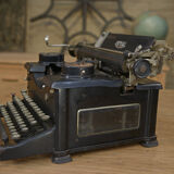 Old typewriter Royal NY USA 1930