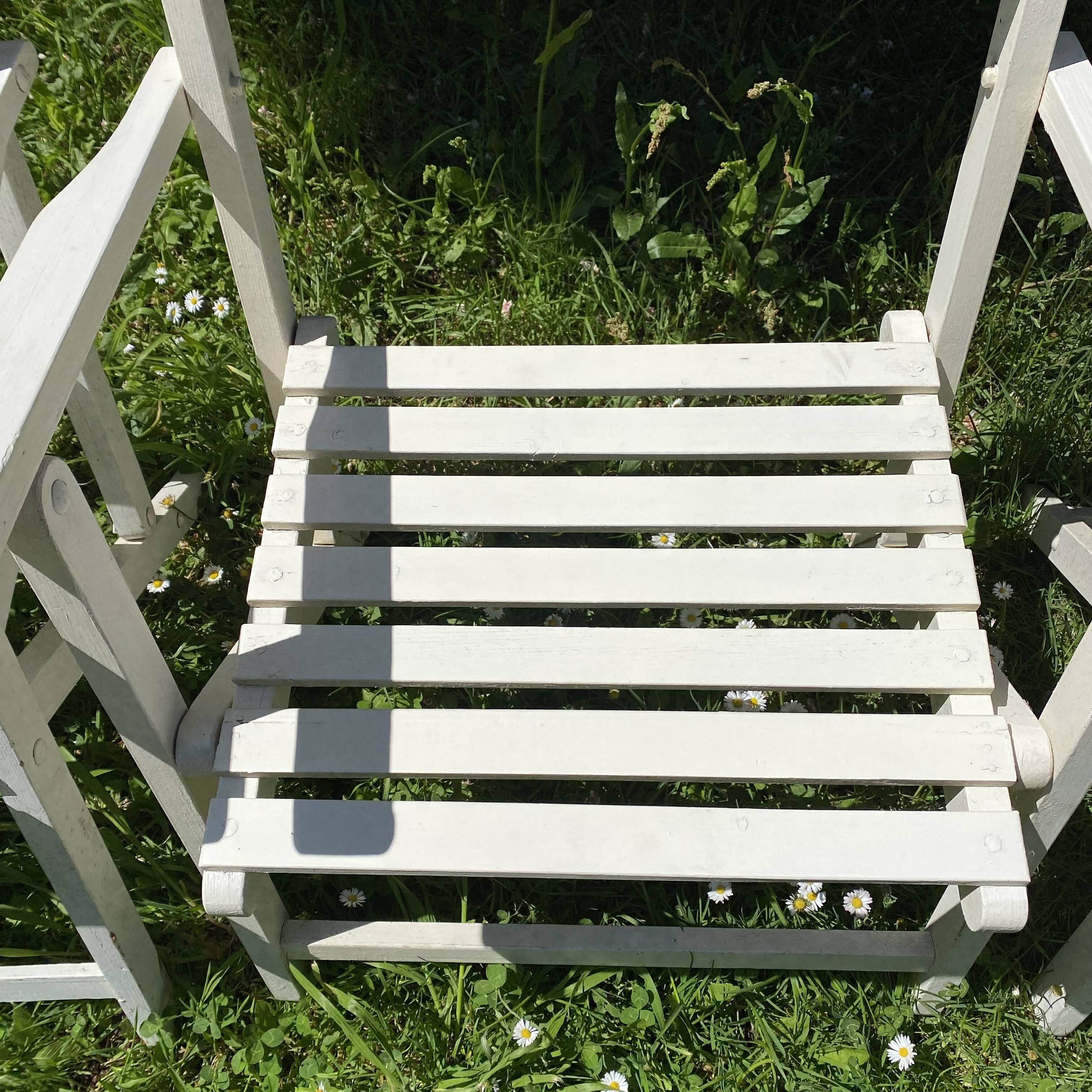 Folding slatted garden armchairs