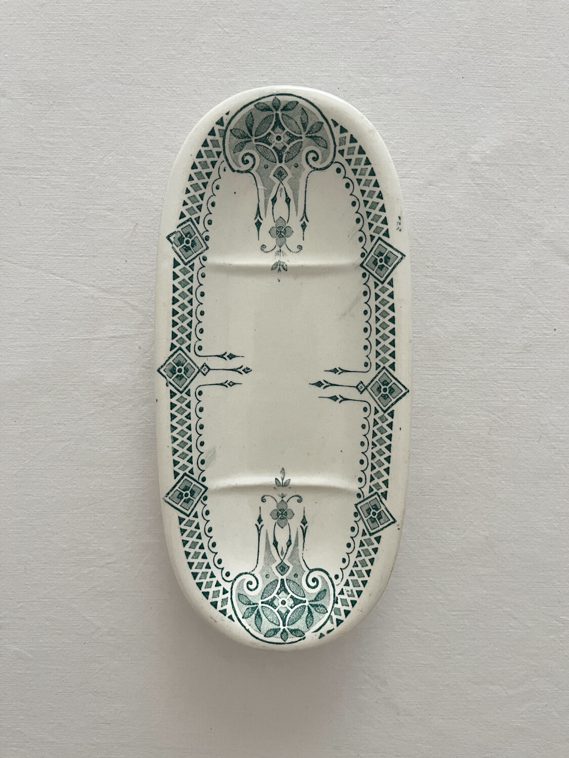 Porte savon terre de fer art nouveau KG Lunéville