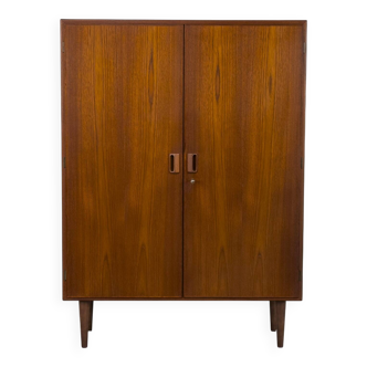 Danish Cabinet in Teak by Børge Mogensen for Søborg Møbelfabrik, 1960s
