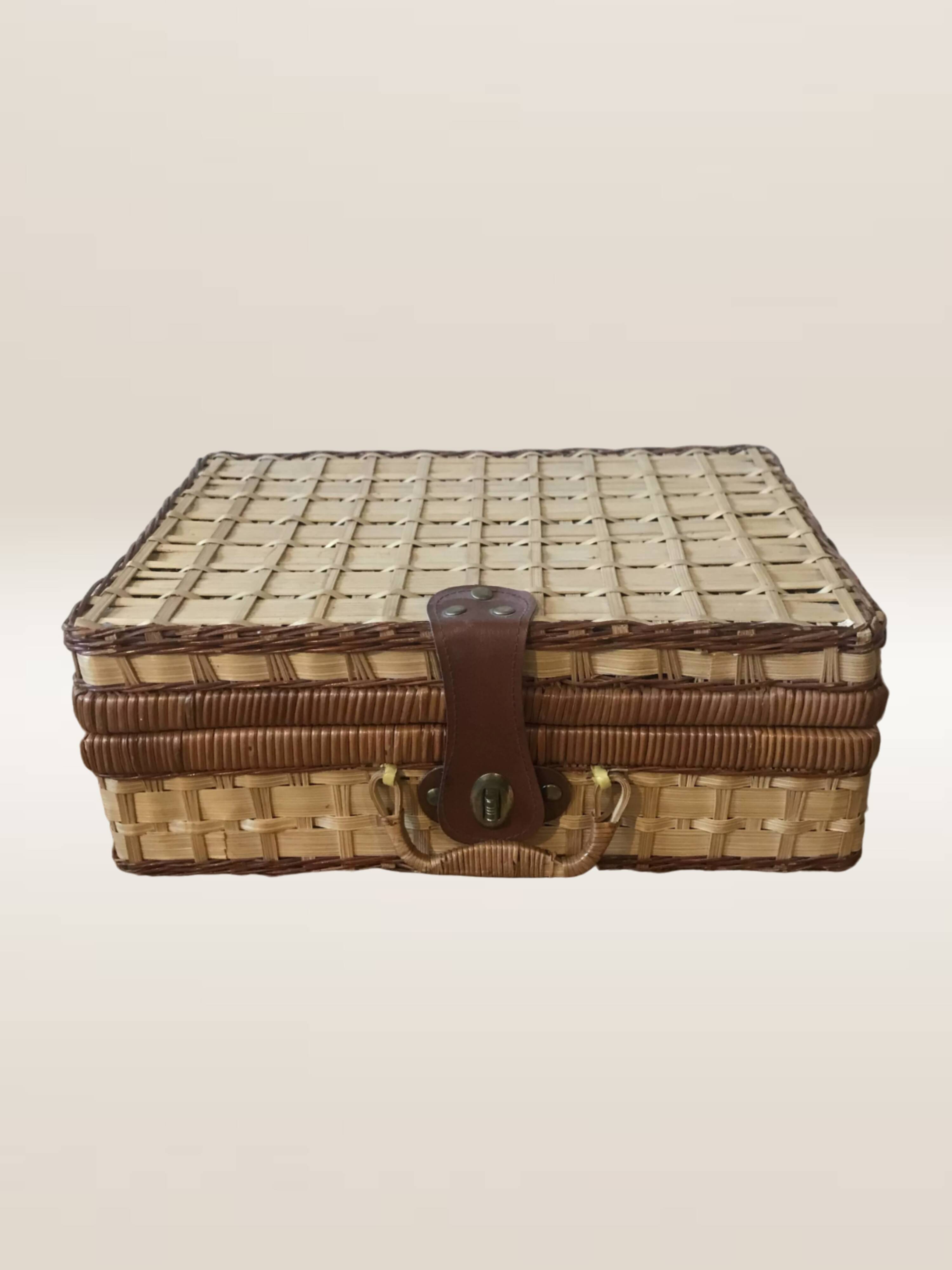 Wicker basket