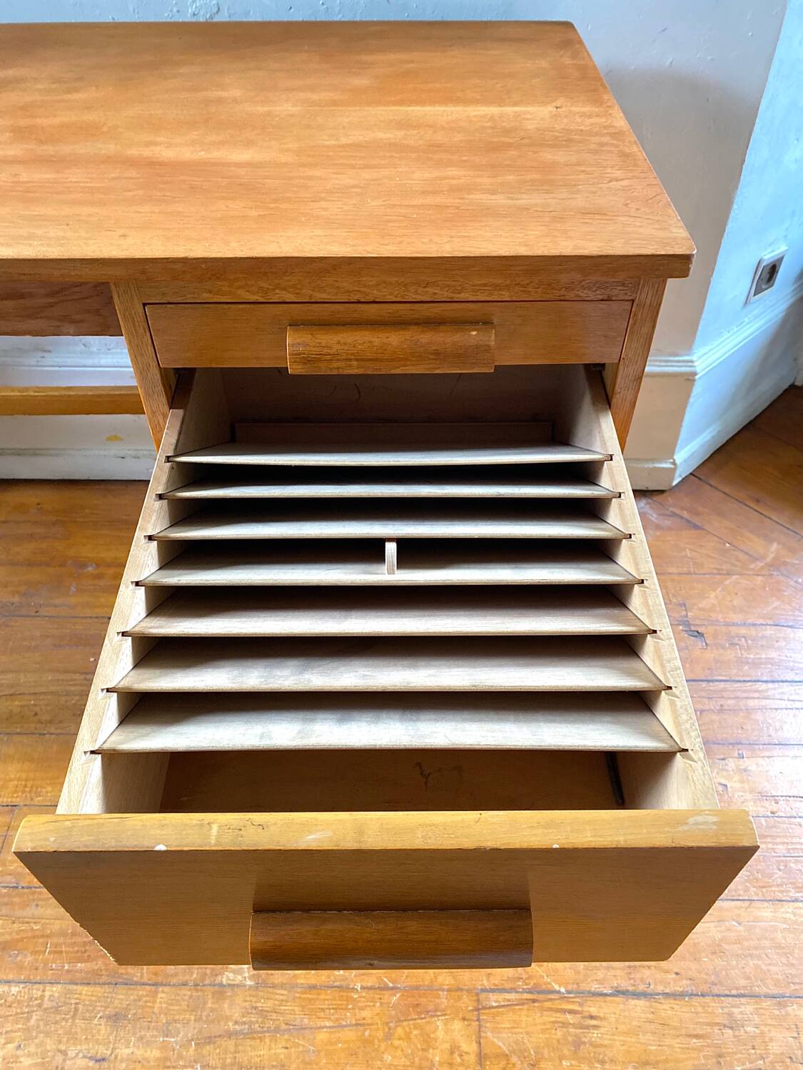 Bureau vintage suisse meuble de métier comptable