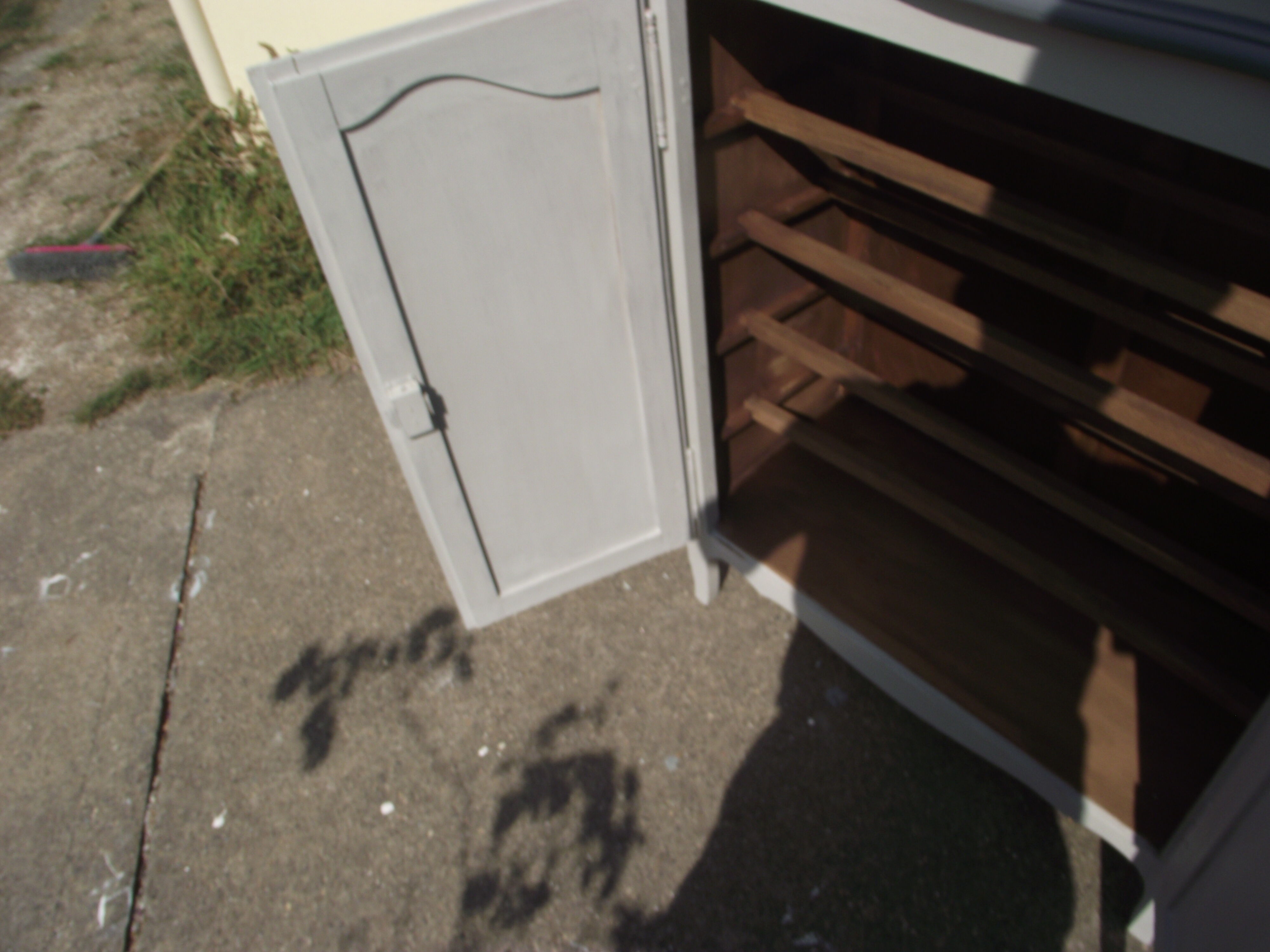 Louis XV-style shoe furniture from the 70