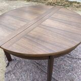 Vintage extendable dining table