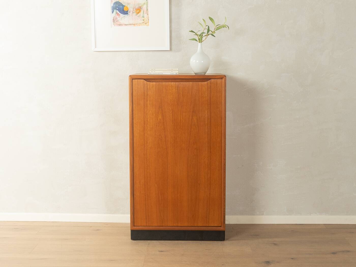 Classic chest of drawers from the 1960s