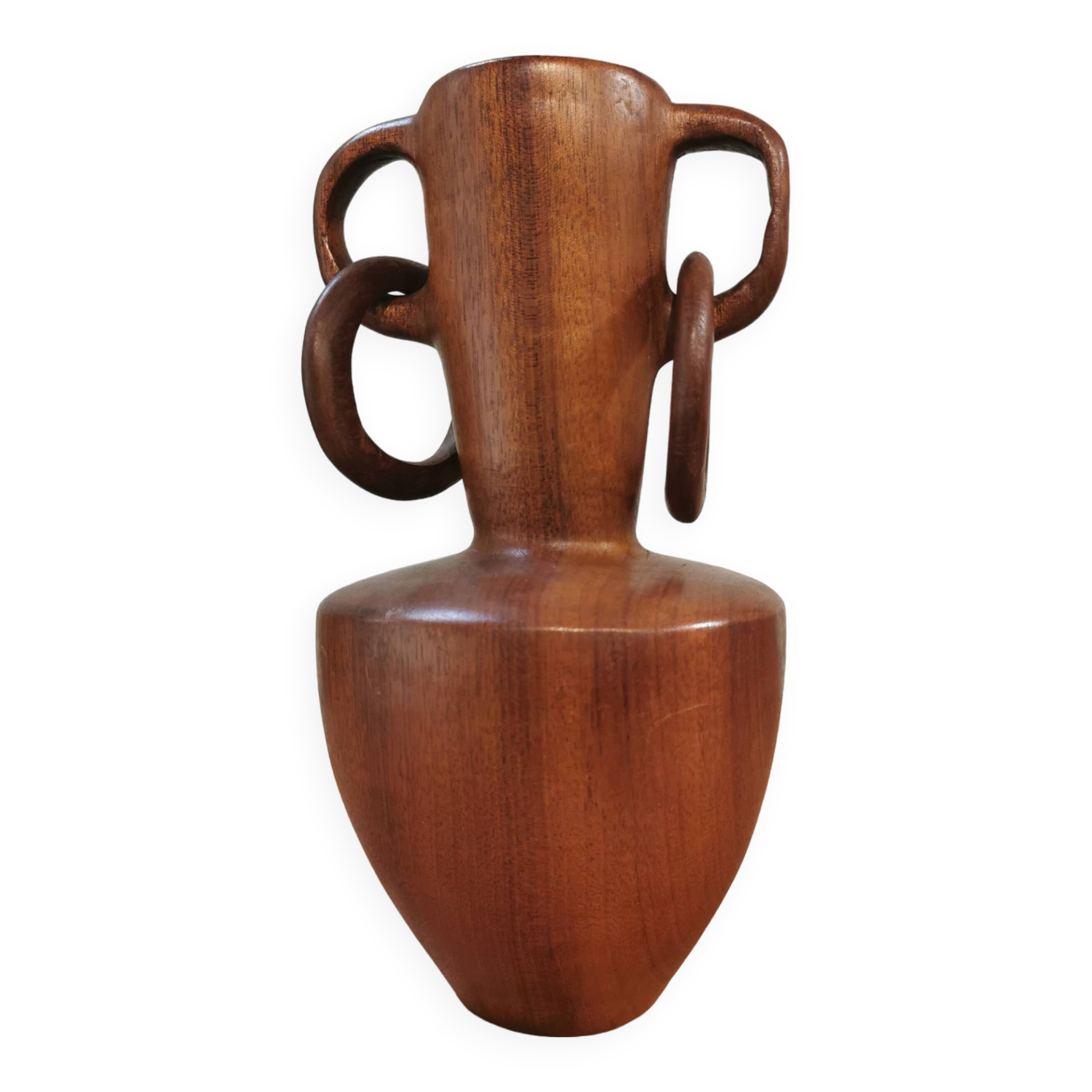 vase en bois sculpté dans la masse