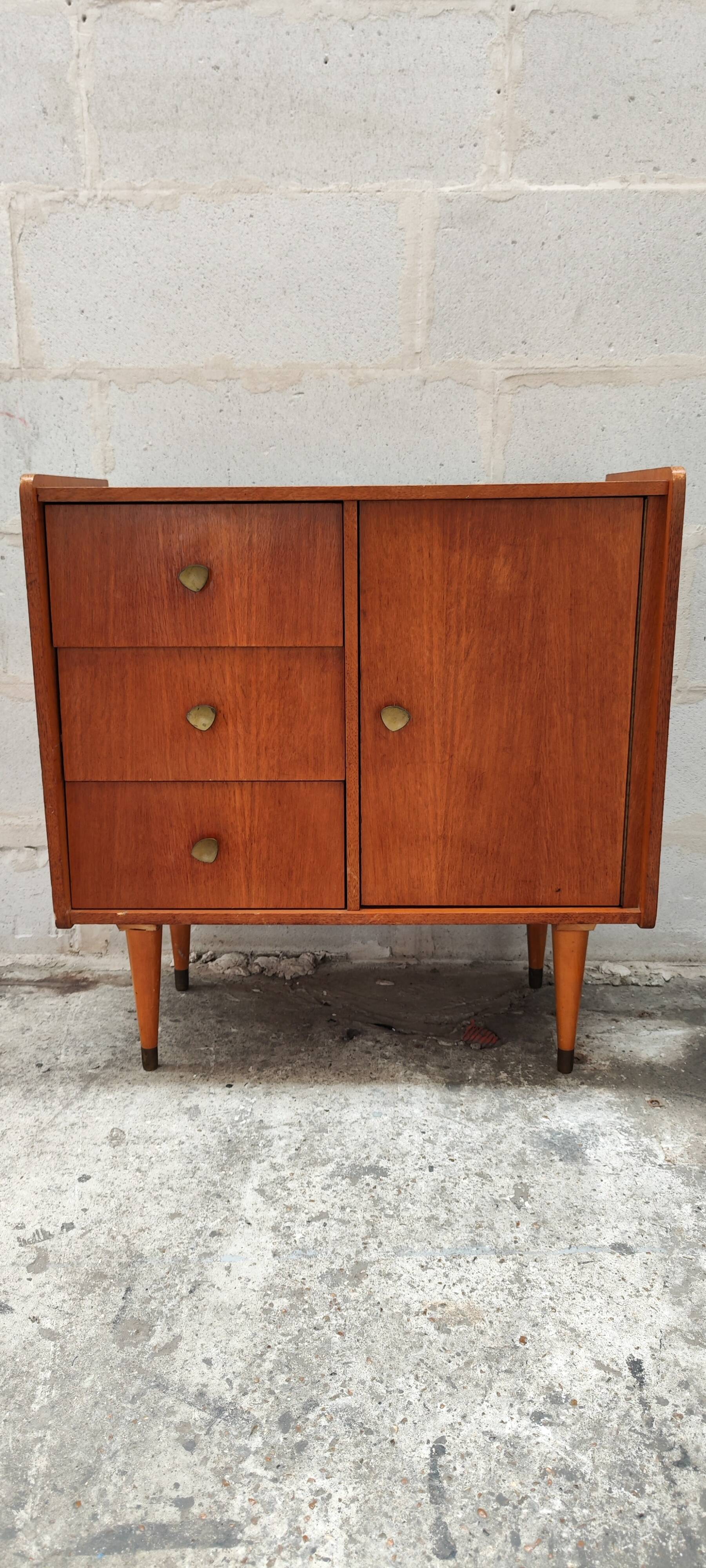 Small vintage storage unit 1960
