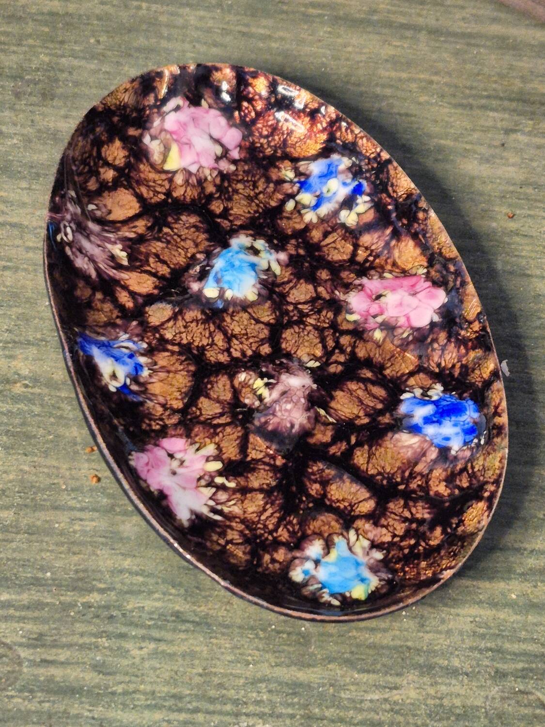 Enamelled catchall