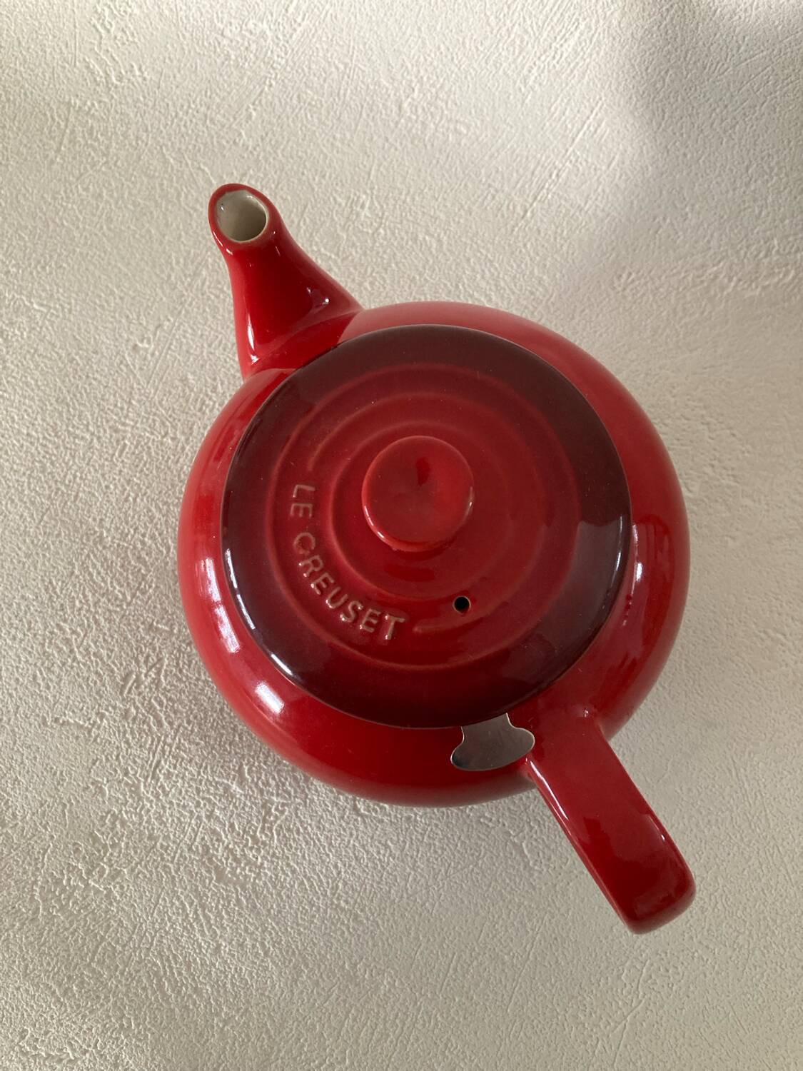 Le Creuset Cherry Red Teapot with Stainless Steel Filter 0.5L
