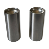 Salière et poivrier d'Arne Jacobsen pour Stelton