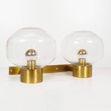 Appliquz mural en laiton vintage et en verre soufflé à la bouche.