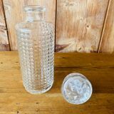 Round whisky decanter diamond tip
