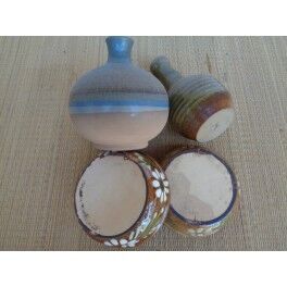 Ensemble de caquelons et vases