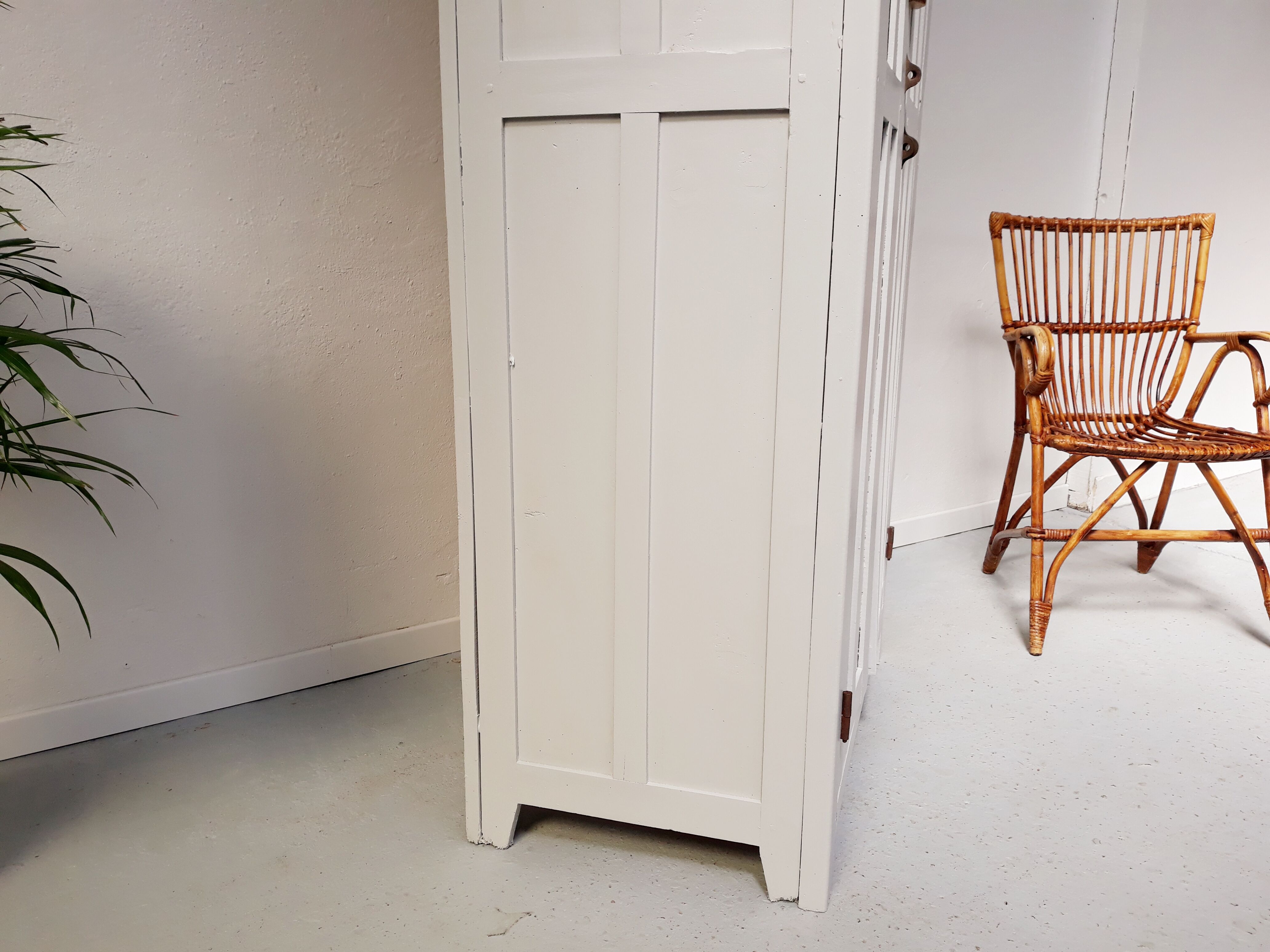 Vintage 1950 Parisian wardrobe