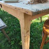 Farm table