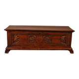 Italian Renaissance walnut chest - circa 1600